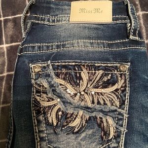 Curvy Skinny Jeans Size 29 Excellent condition only worn twice.